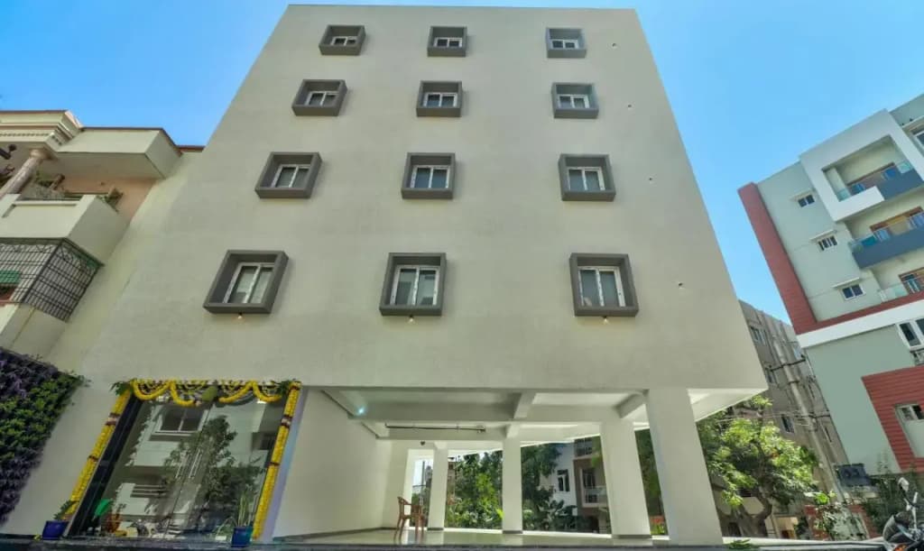 Treebo Sriz Cozy Seethamadhara