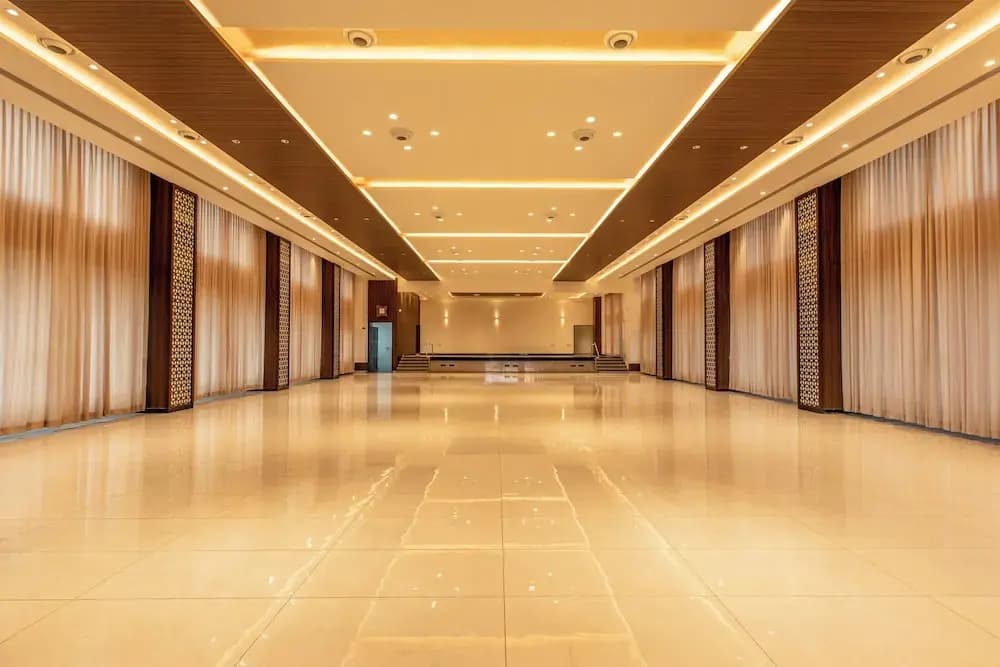 Hotel M Pro Palace Mysore - 12 Minutes to Mysore Palace