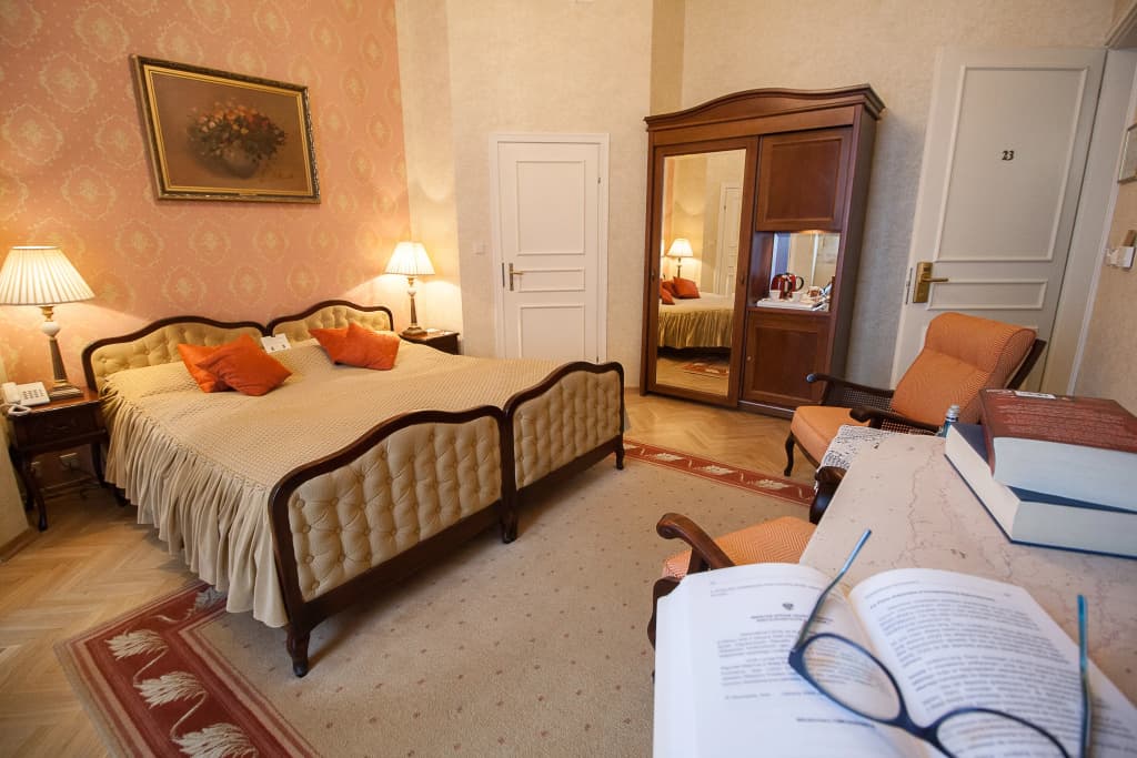 hotel