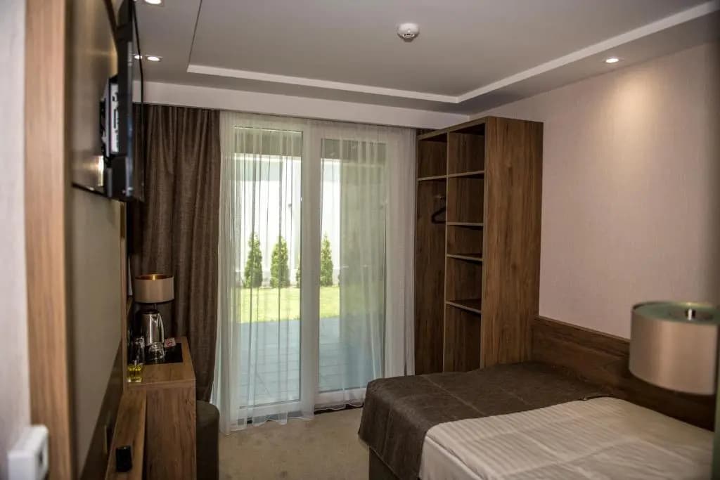 Arletti Hotel