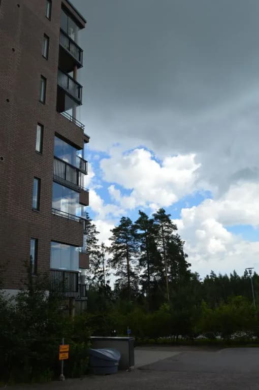 Airport Apartments