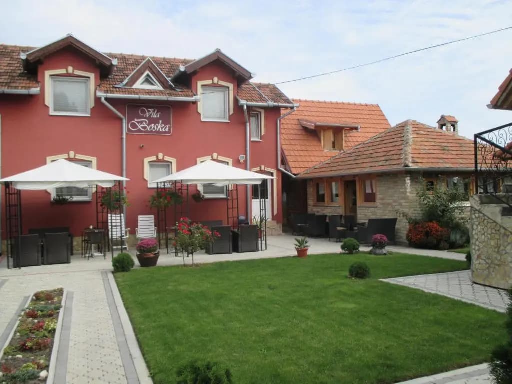 Photo 9