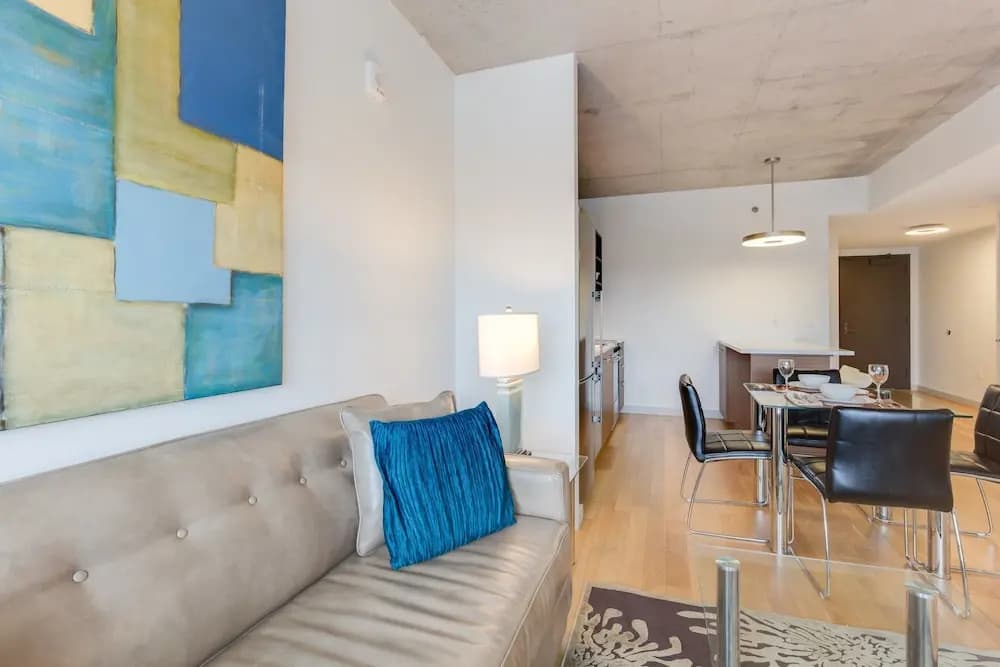 Global Luxury Suites at Seaport