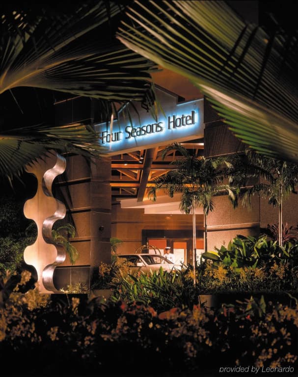 Four Seasons Hotel Singapore