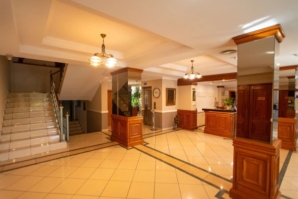Best Western Plus Lido Hotel