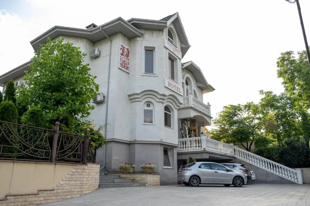 Diplomat Club Hotel