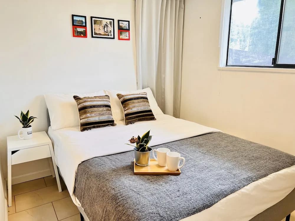 ART House Burnaby Two Bedrooms Suite