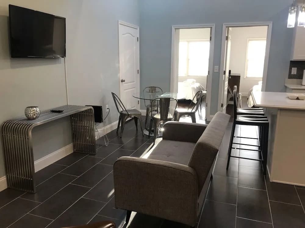 Giles Ave 6 Bedroom Gem