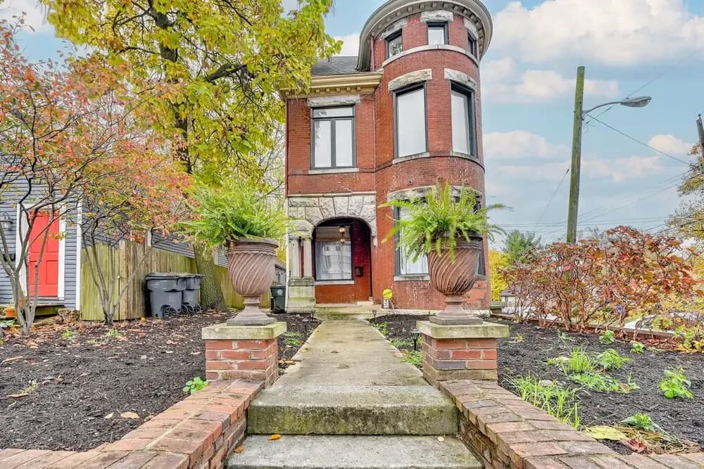 The Historic 'bell House' in Downtown Lexington