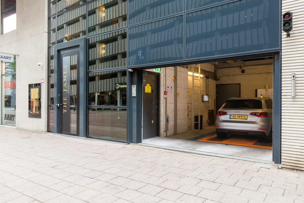The James Hotel Rotterdam