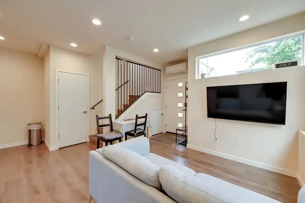 Seattle Townhome: Rooftop Deck < 7 Mi to Dtwn