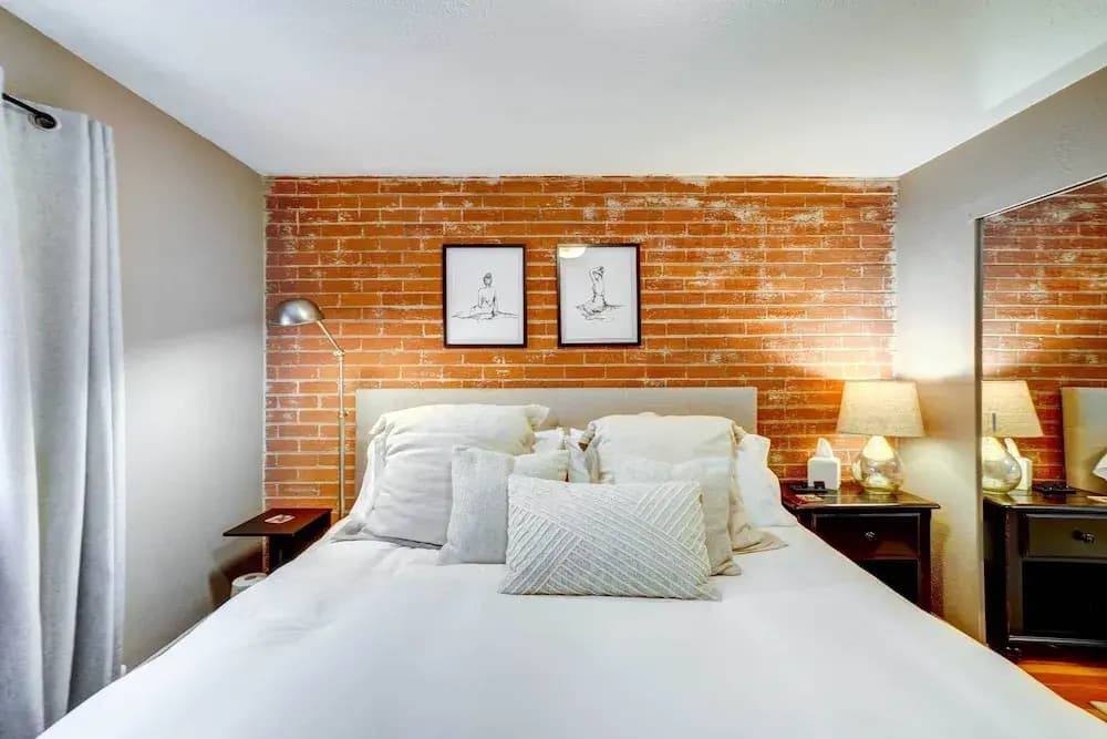 Luxe Denver Condo w/ Community Patio & Grill