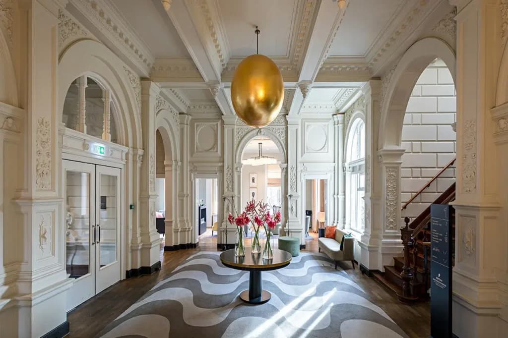 hotel