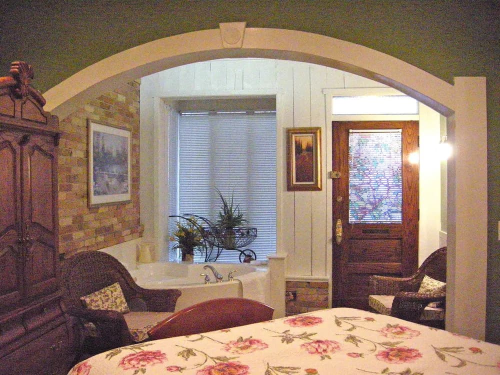 Photo 6