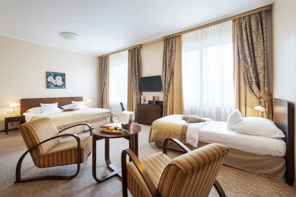 Devin Hotel