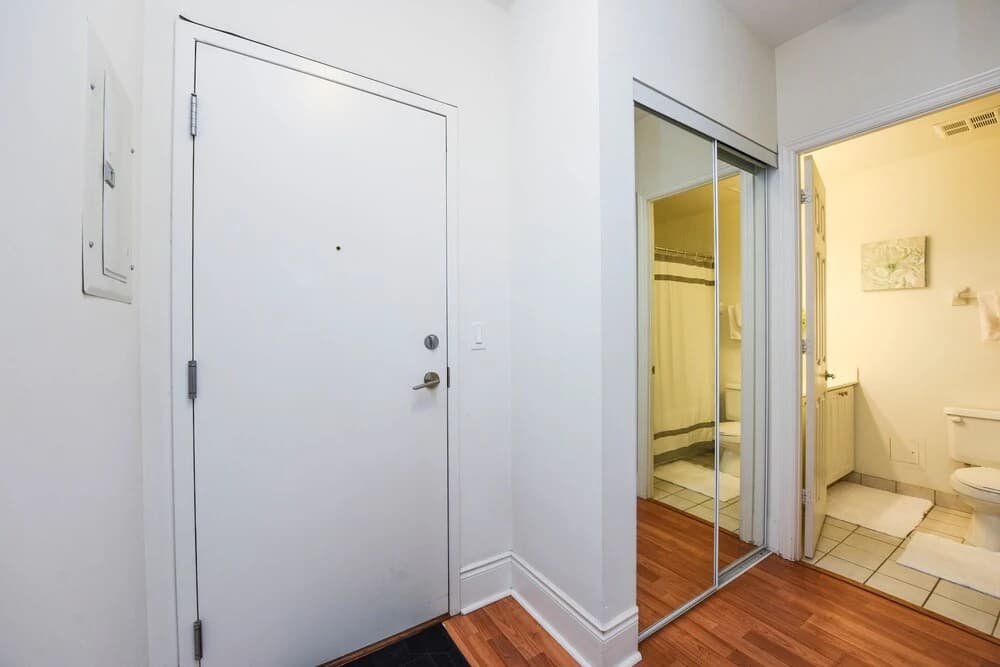 PlanURstay - 3888 Duke of York Blvd