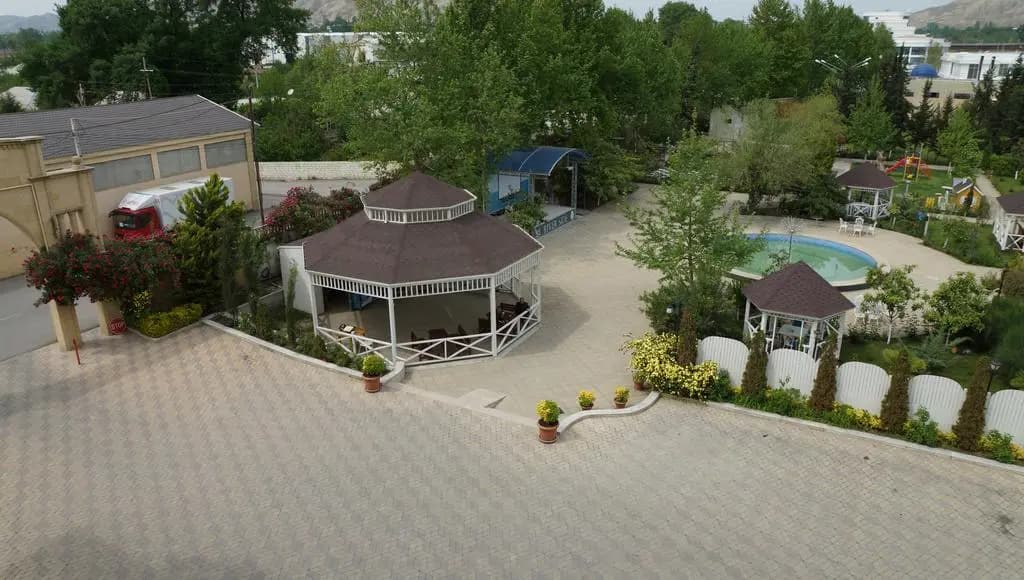 Photo 9