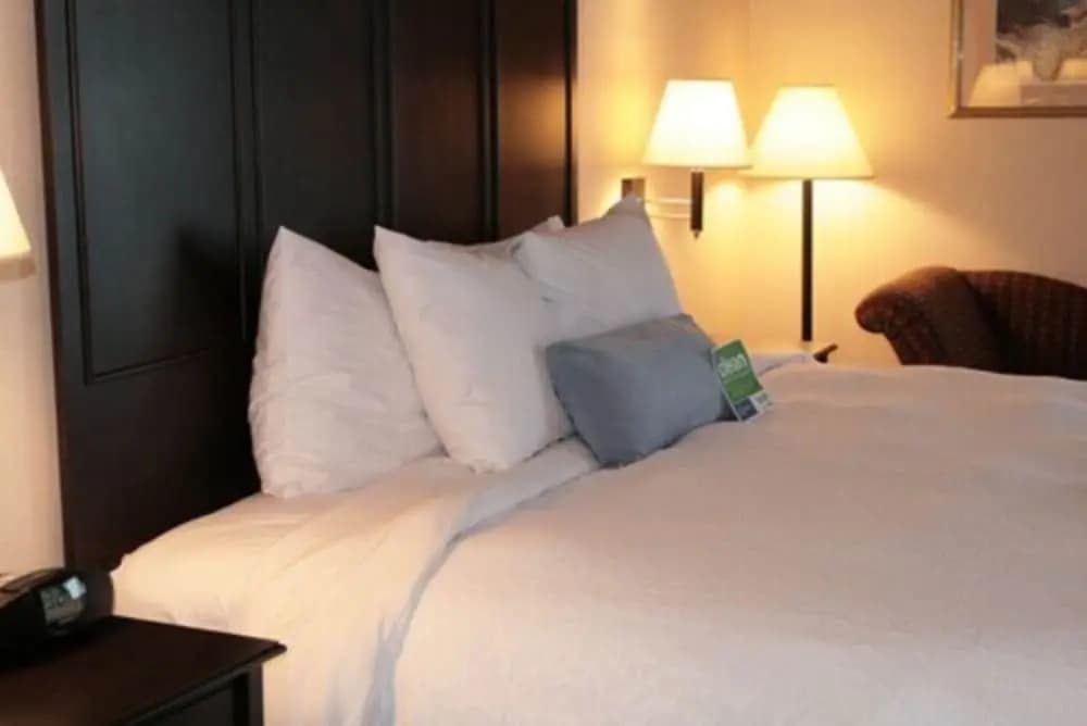 Country Inn & Suites by Radisson, Toronto Mississauga, ON (ex. Hampton Inn by Hilton Toronto Mississauga)