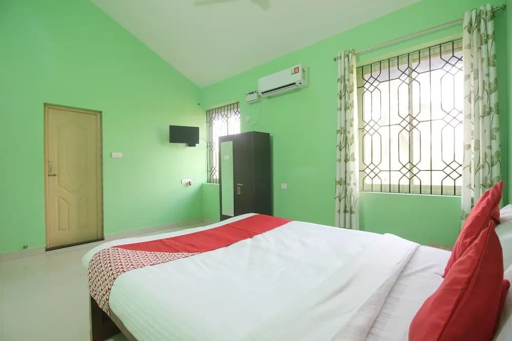 Chrisander's Resort by OYO Rooms