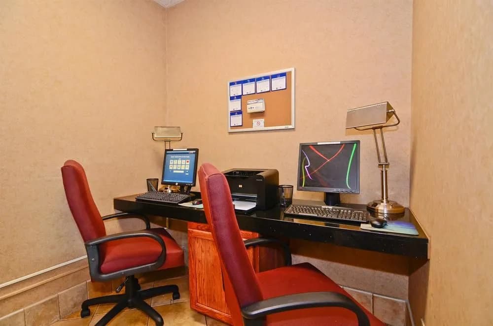 Photo 12