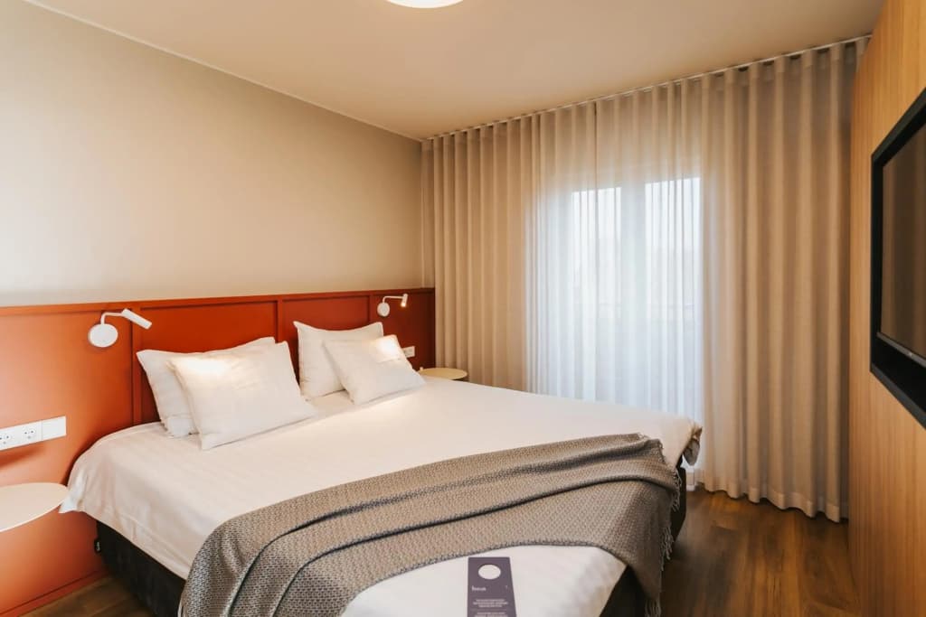 Photo 6