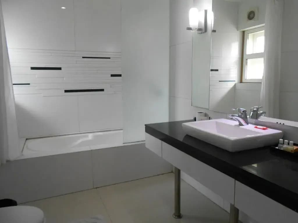 Sapphire Suites