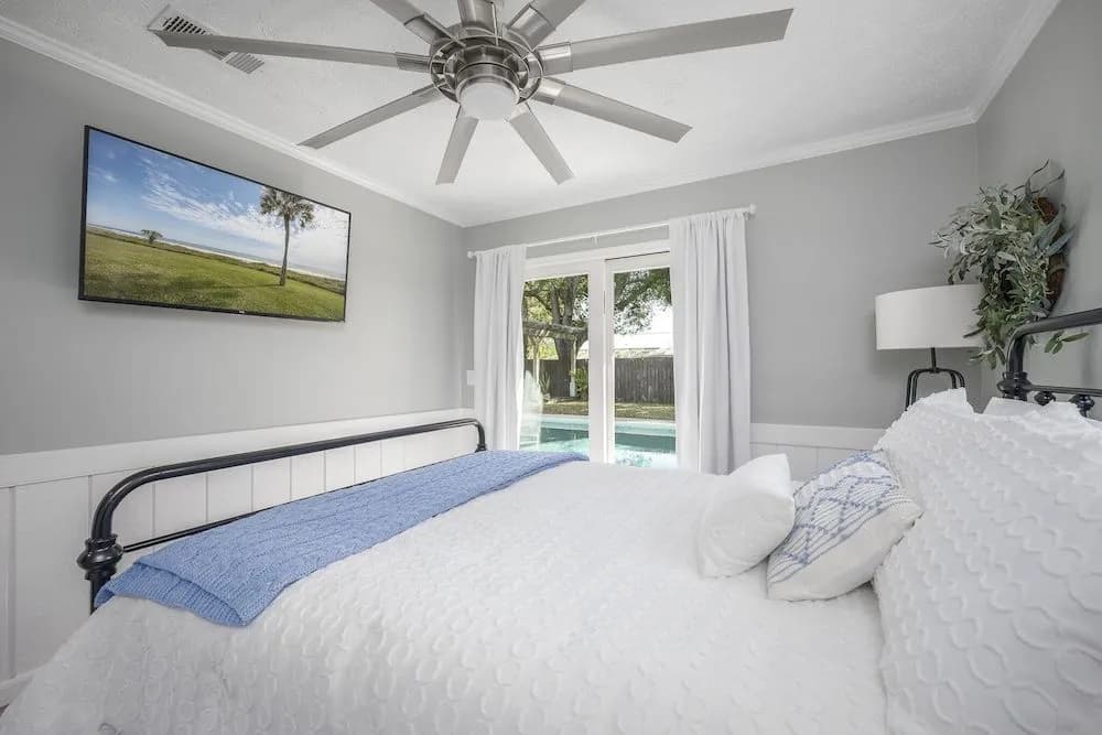 Summertime Sanctuary, Private Pool, 3 Bedrooms, Sleeps 8