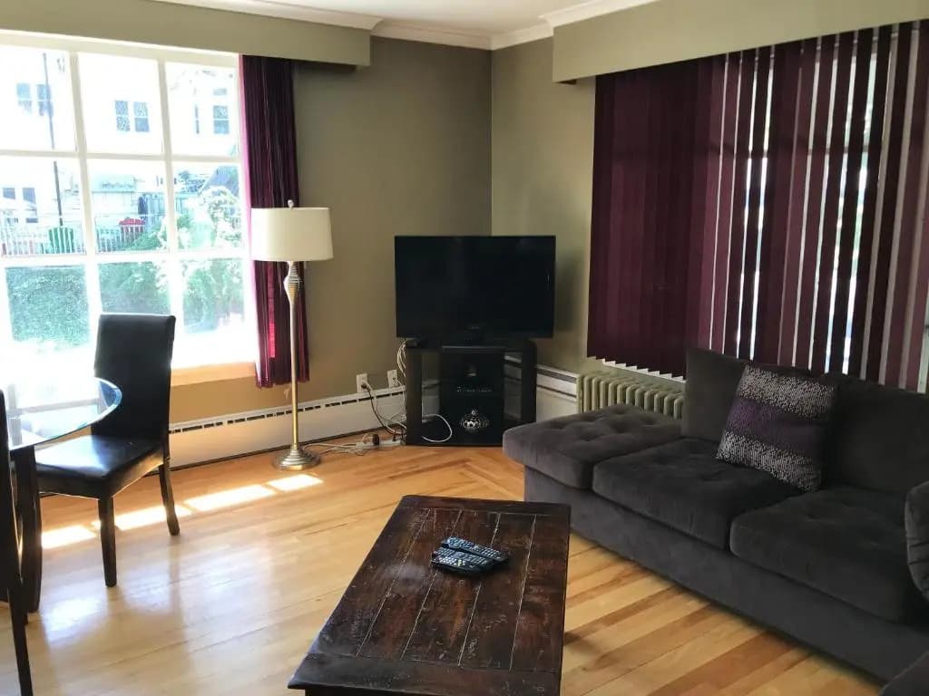 Leaside Suites & Executive Apartments
