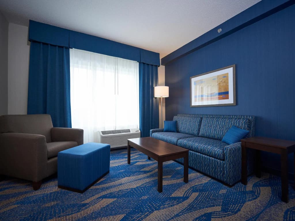 Holiday Inn Express & Suites St John's Airport by IHG