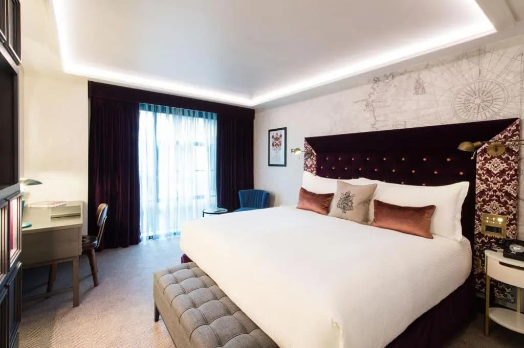 hotel