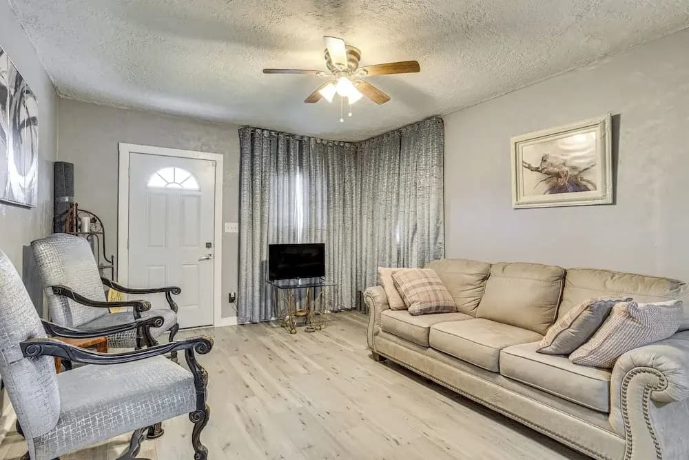 OKC Home for Medical Stays, Families: Dog Friendly