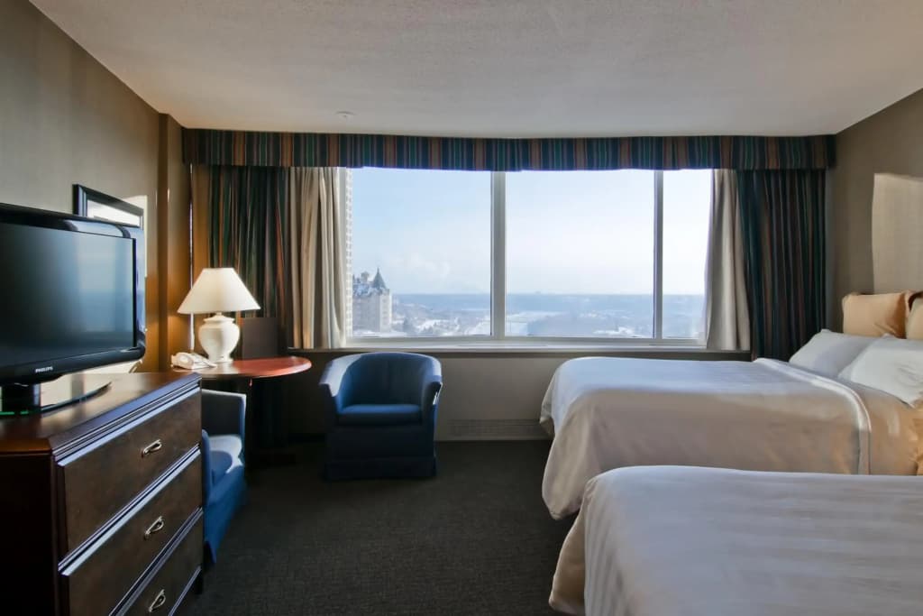 Crowne Plaza Edmonton Lacombe