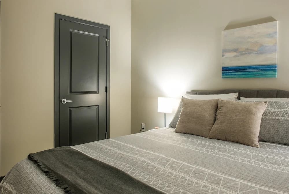 FRONTDESK Flashcube Apts Downtown Kansas City