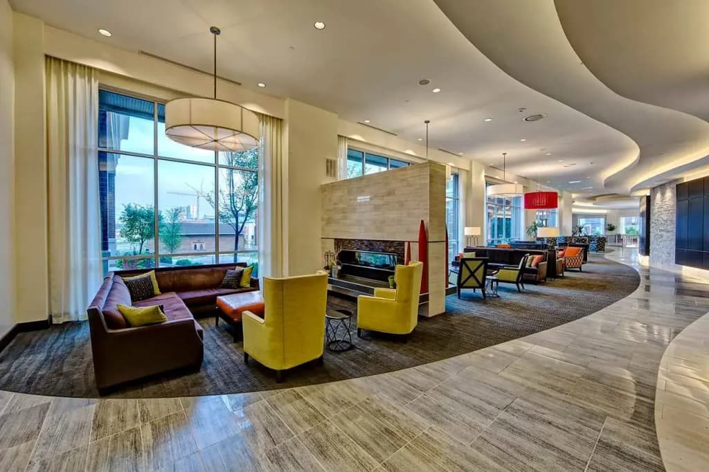 Hilton Garden Inn Nashville Downtown Convention Center