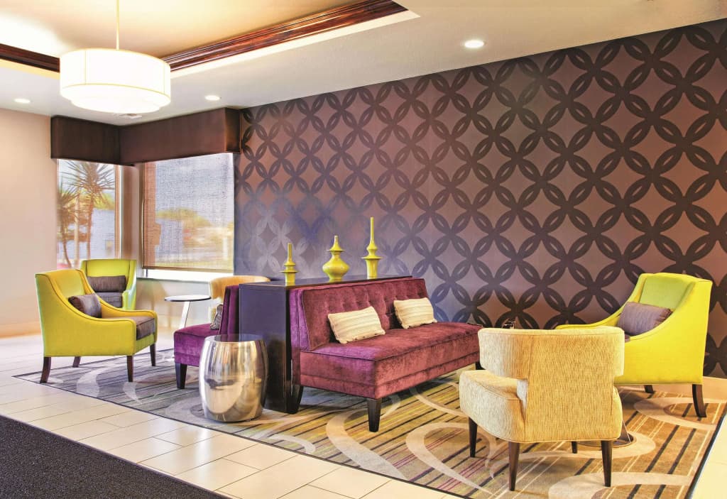 La Quinta Inn & Suites by Wyndham Tampa Bay Area-Tampa South