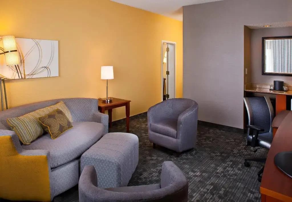 Courtyard by Marriott Huntsville University Drive