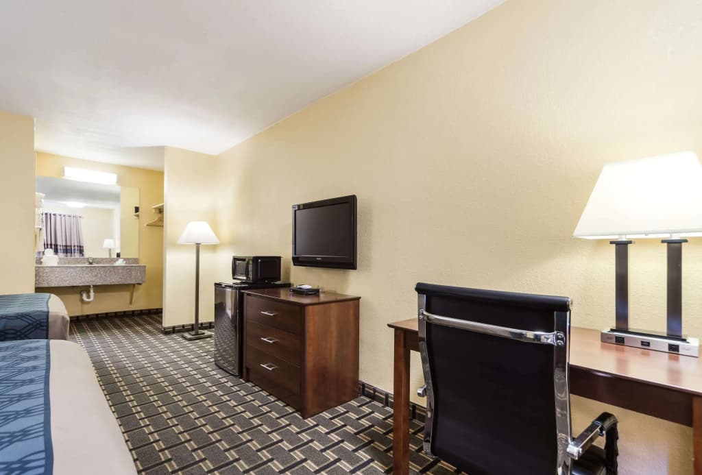 Rodeway Inn Lincoln West - University Area