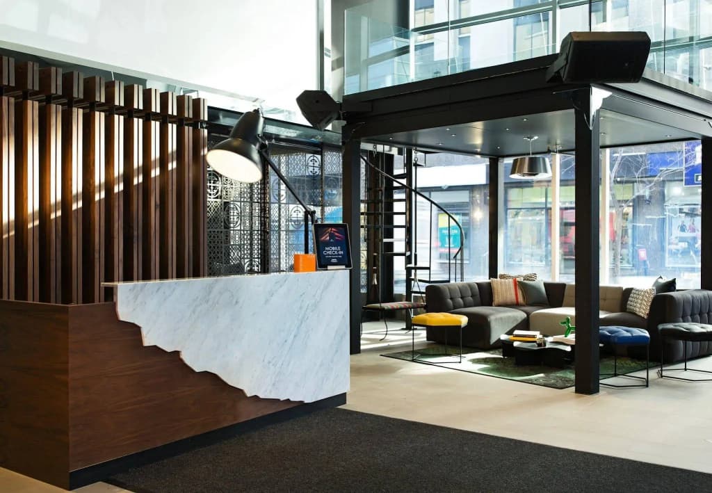 Renaissance Montreal Downtown Hotel