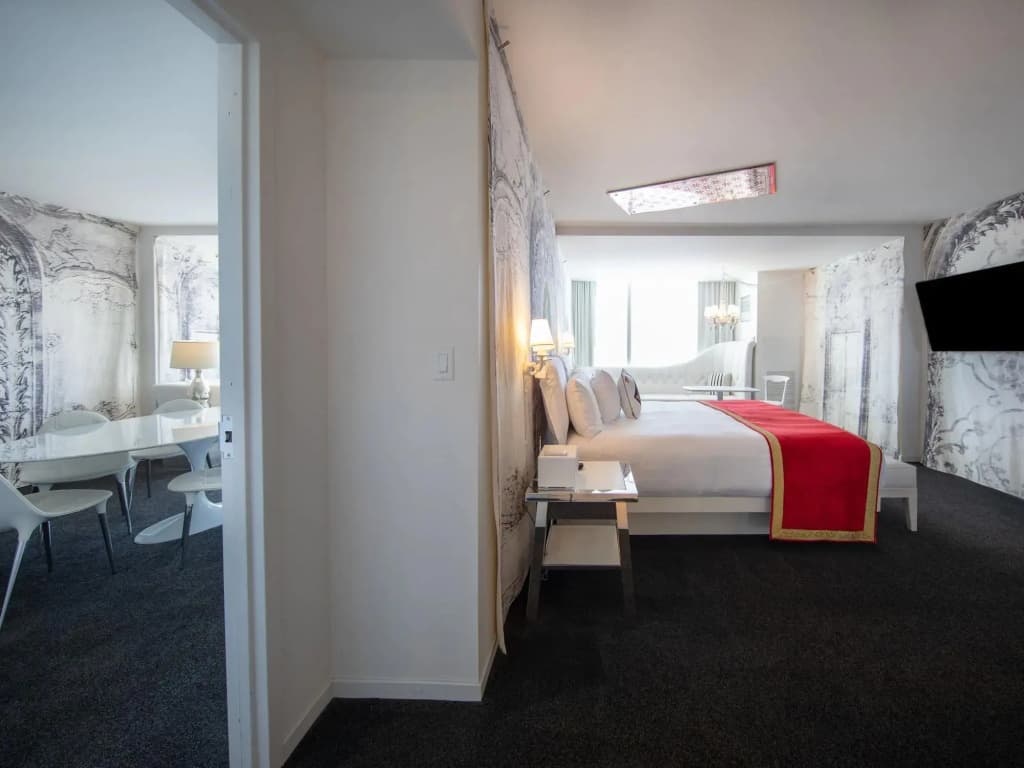 hotel
