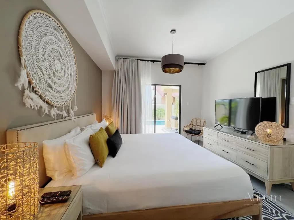 Gold Coast - Beautiful 2 Bedroom Town House