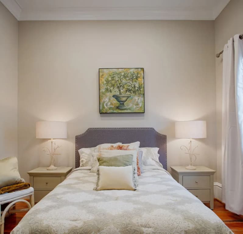 Newly Renovated Parkside Apt