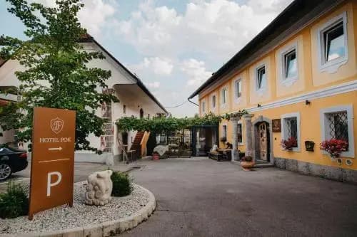 Hotel Pok