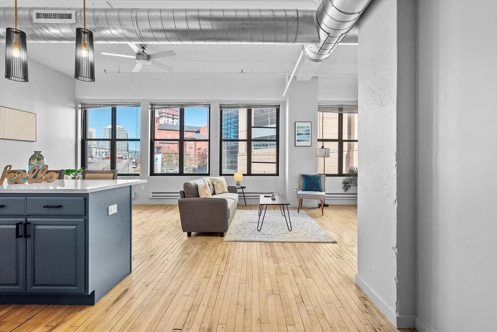 FRONTDESK 1014 Fifth Ave Apts Uptown Pittsburgh
