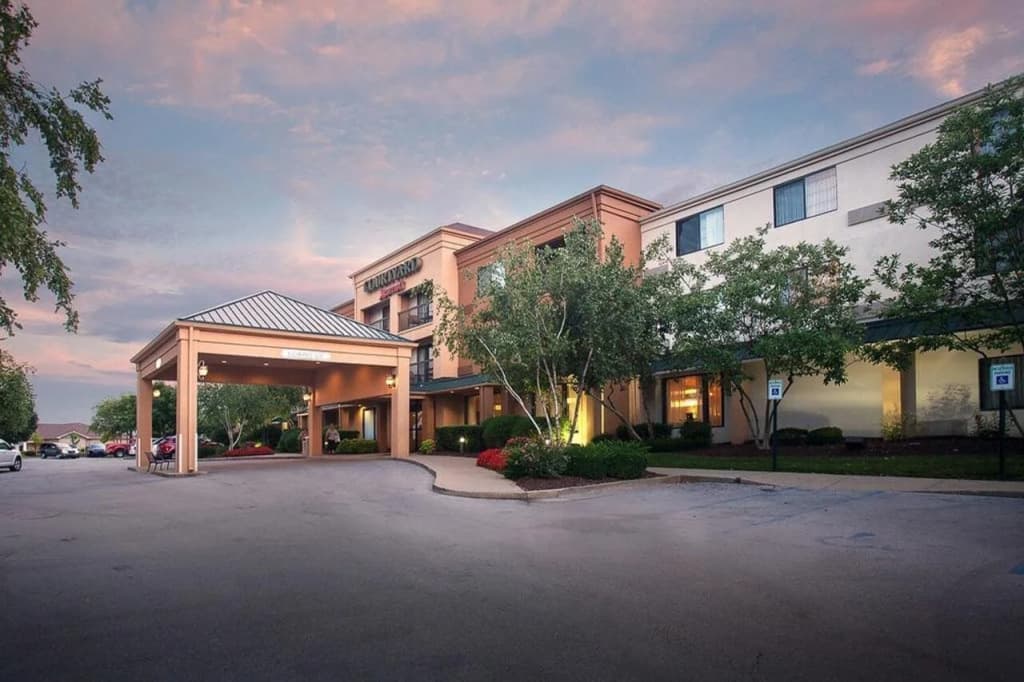 Courtyard By Marriott Lexington South/hamburg Place