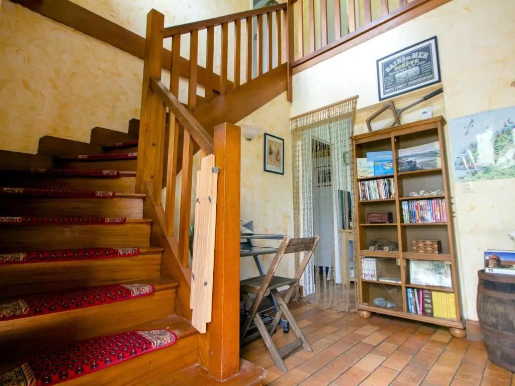 Photo 7