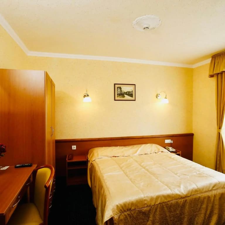 Photo 42