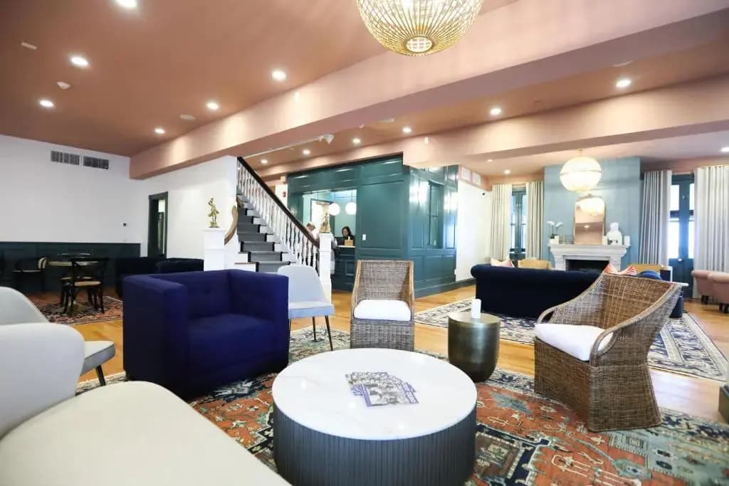 hotel