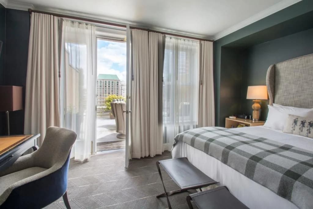 hotel
