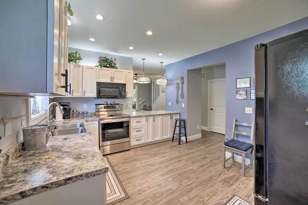 Spacious Fort Wayne Condo w/ Porch + Storage!