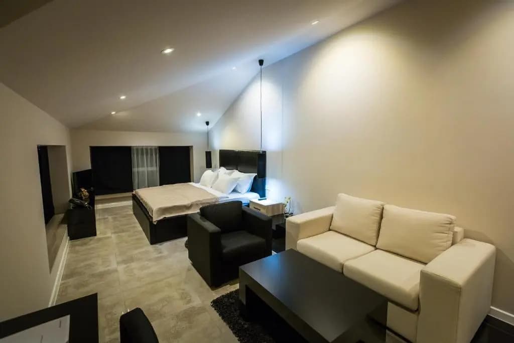 Hotel Crystal Light